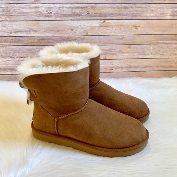 UGG Chestnut Mini Bailey Brooch Boots - Picture 2 of 8